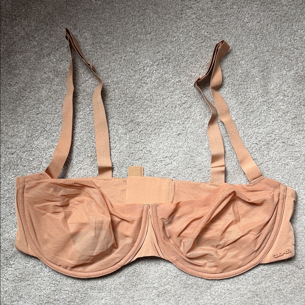 SKIMS Women's Tan Bra
